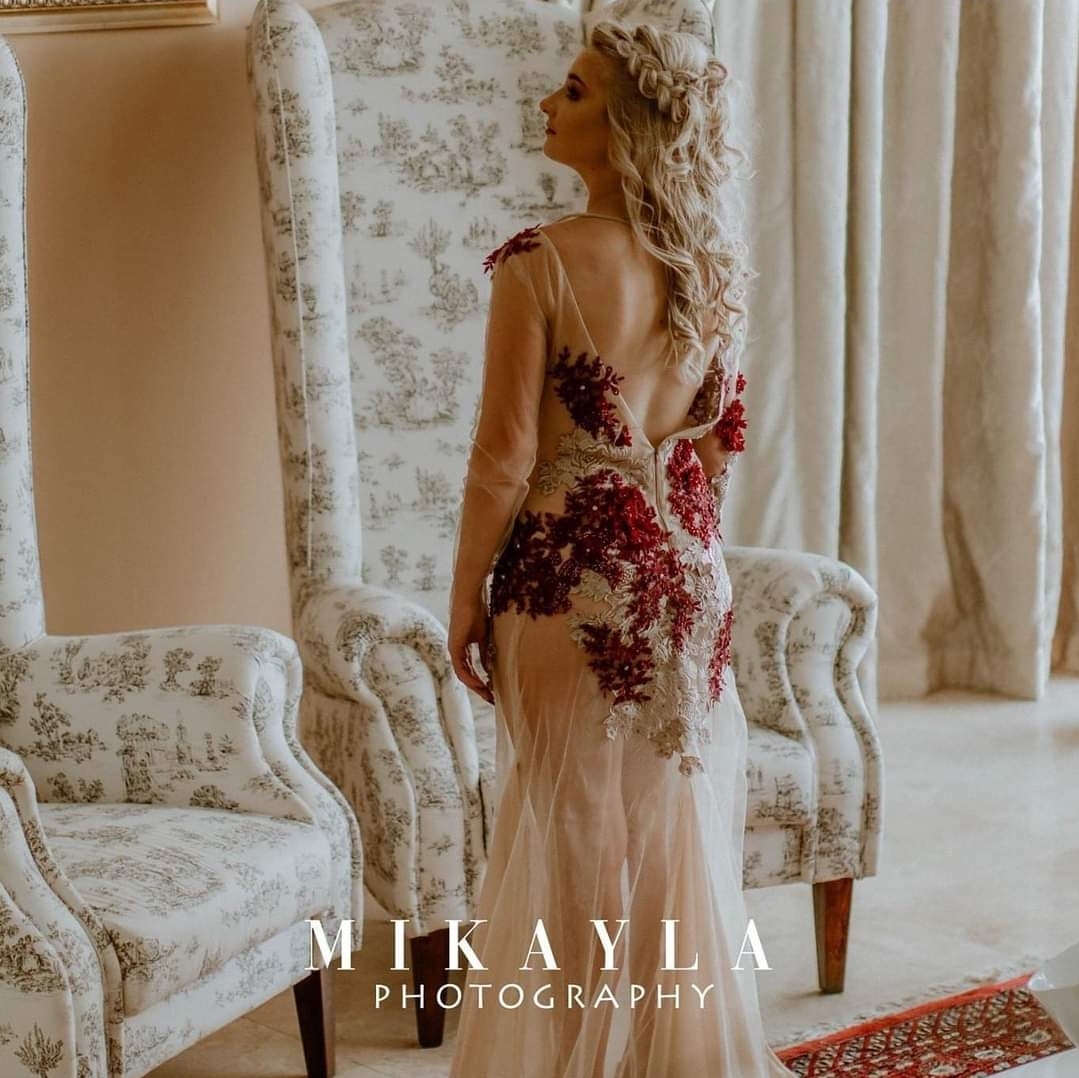 Iva - Formal - Image 3