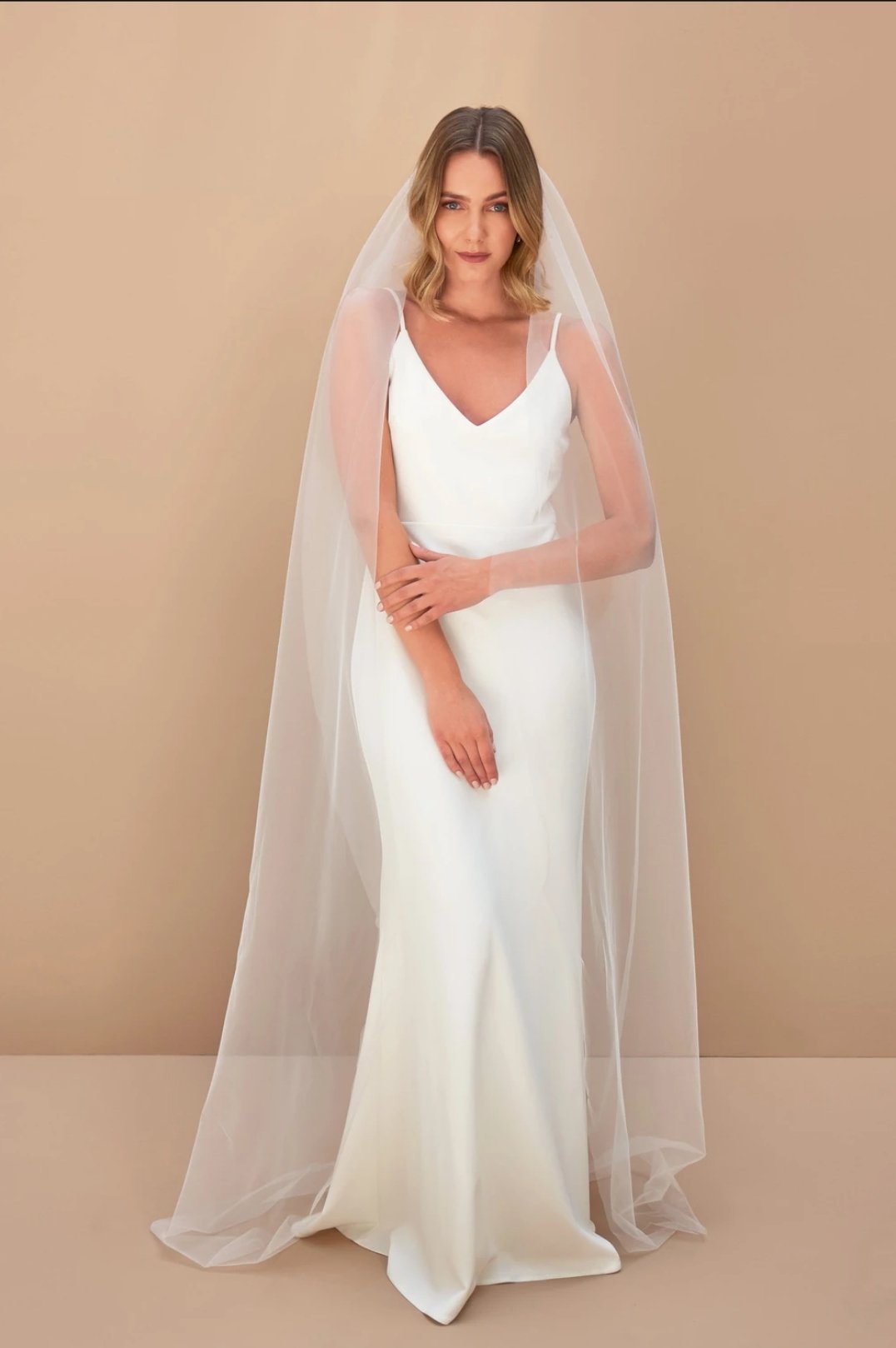 Floor Length Veil - Plain Cut Edge - Image 2