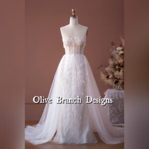 Flower Corset Bridal Gown with Plump Tulle Overskirt