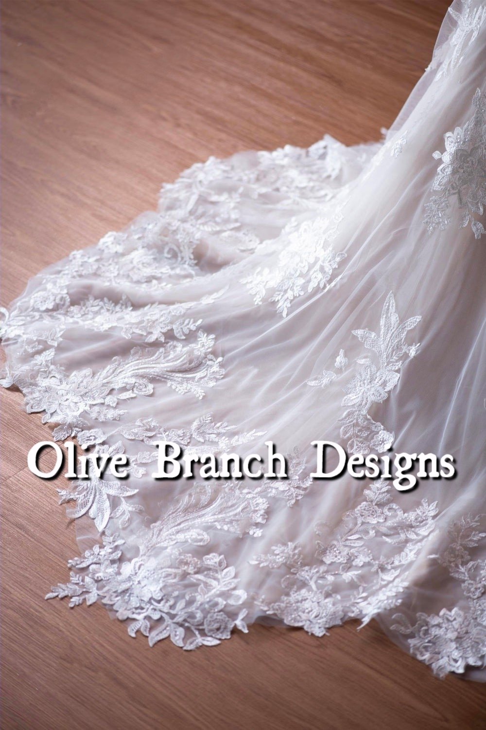 Thin Straps Flower Lace Wedding Dress with Cutout Train - Image 4