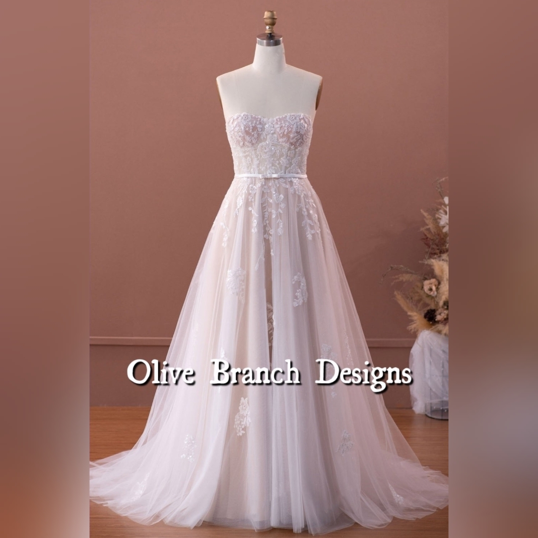 Visible Boning Sweetheart Corset Lace A-line Wedding Dress