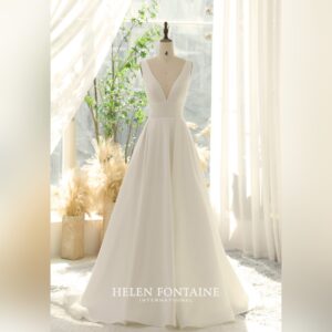 A-LINE V-NECK WEDDING GOWN WITH SLIT AND SIDE POCKETS