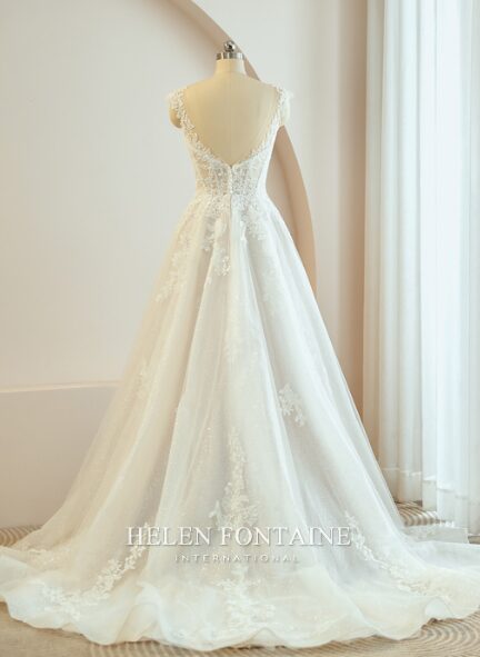 BEADED LACE AND GLITTER TULLE WEDDING GOWN - Image 3
