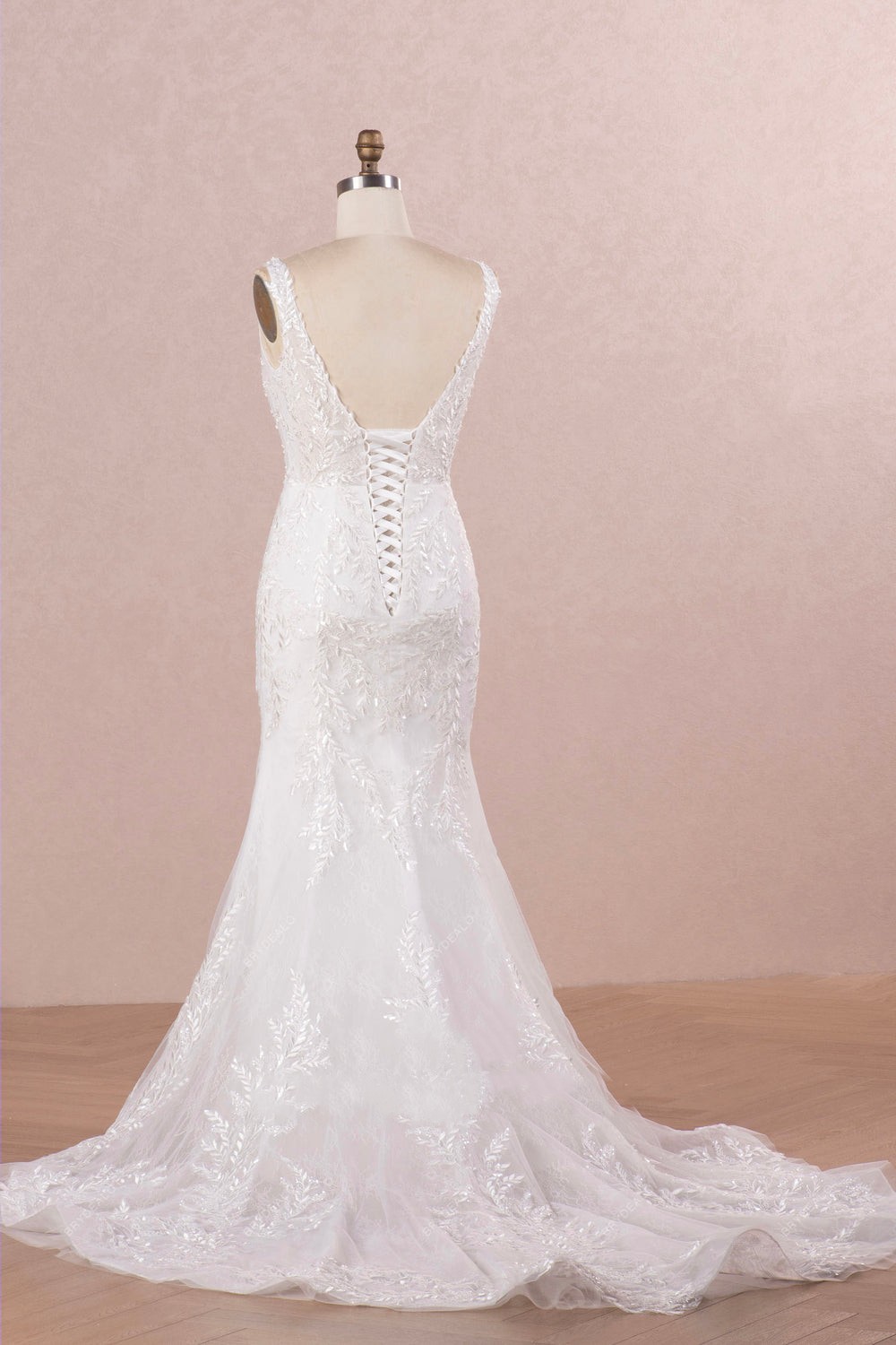 Plunging Neck Lace Sleeveless Mermaid Wedding Gown - Image 3