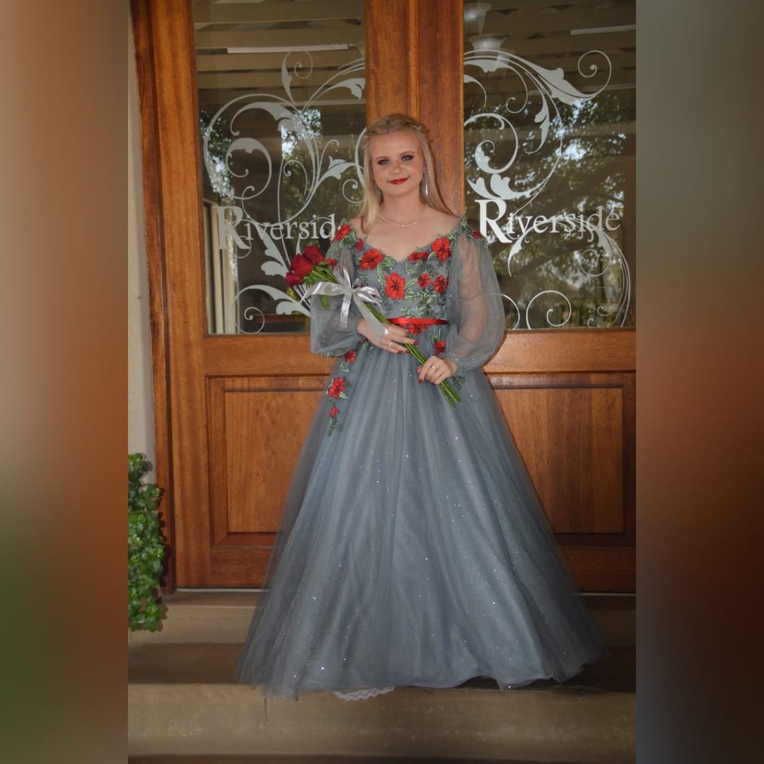 Kayla - Formal - Image 2