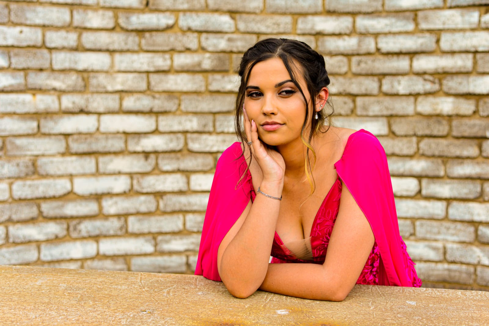 Annelie - Formal - Image 8