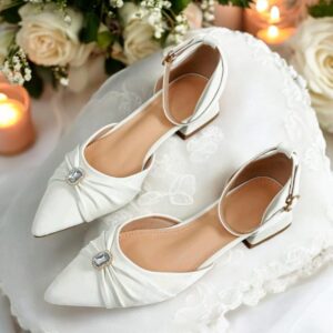 Pointed Toe white Shoe